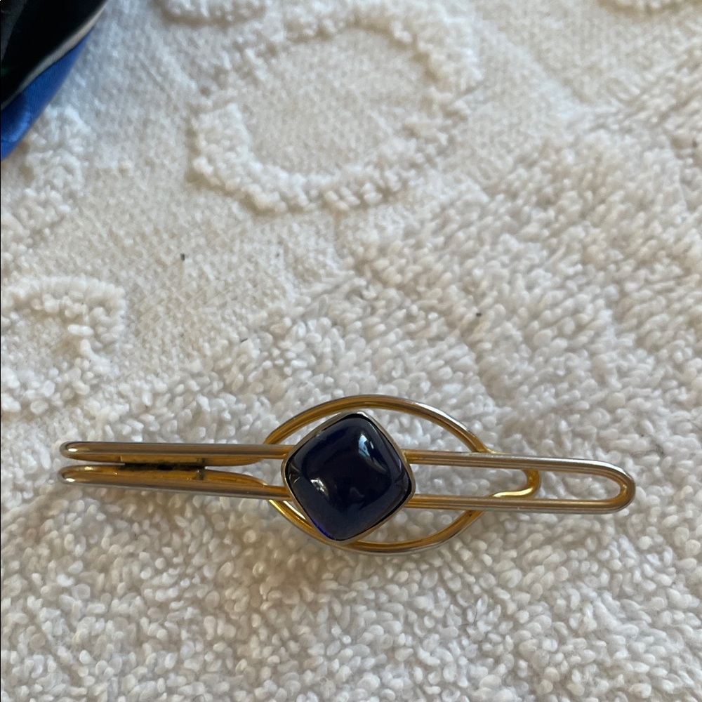 Addiction Golf Theme Tie - Multicolor (And a Vintage Tie Clip - Picture 6 of 7